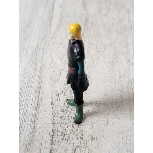 Miniature Kristoff Frozen winter gear toy figure - Picture 2 of 4